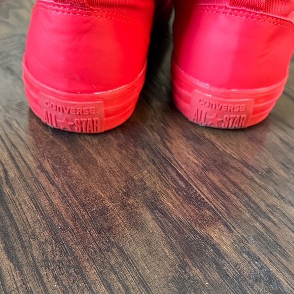 Converse Striking Red 🔴 High-Top Sneakers - Picture 6 of 16